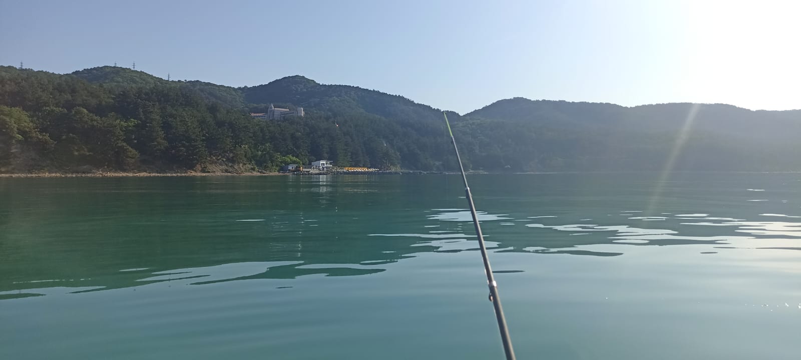 Рыбалка в море с лодки в Лермонтово 1715968769420