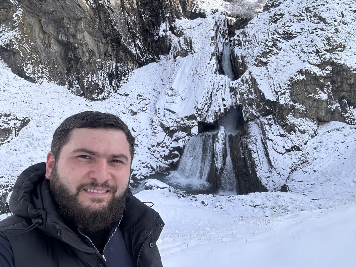 Из Махачкалы — к водопаду Чирхалю