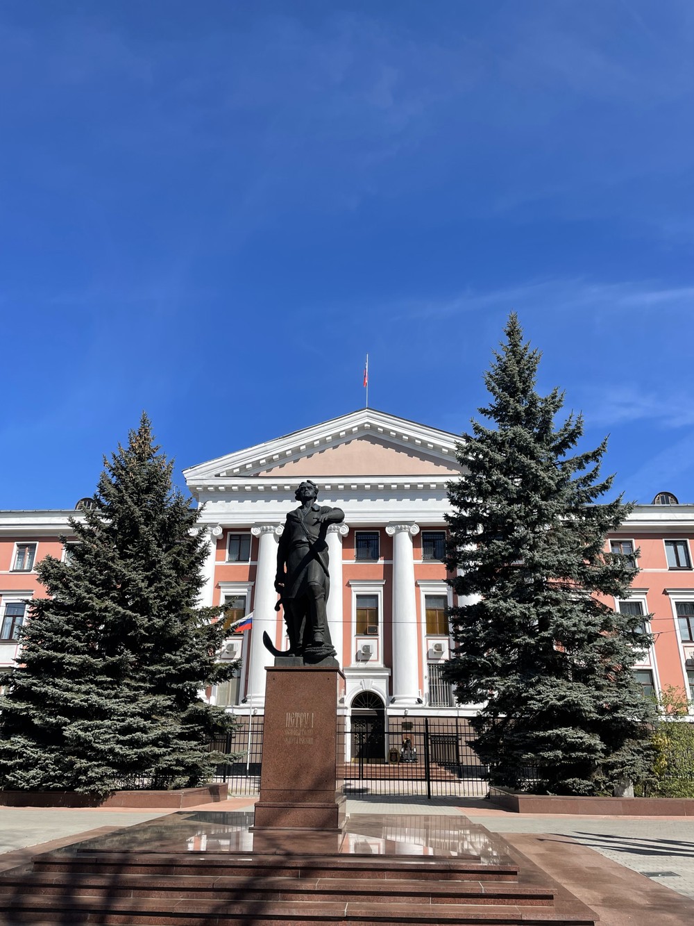 Пешком по проспекту Мира