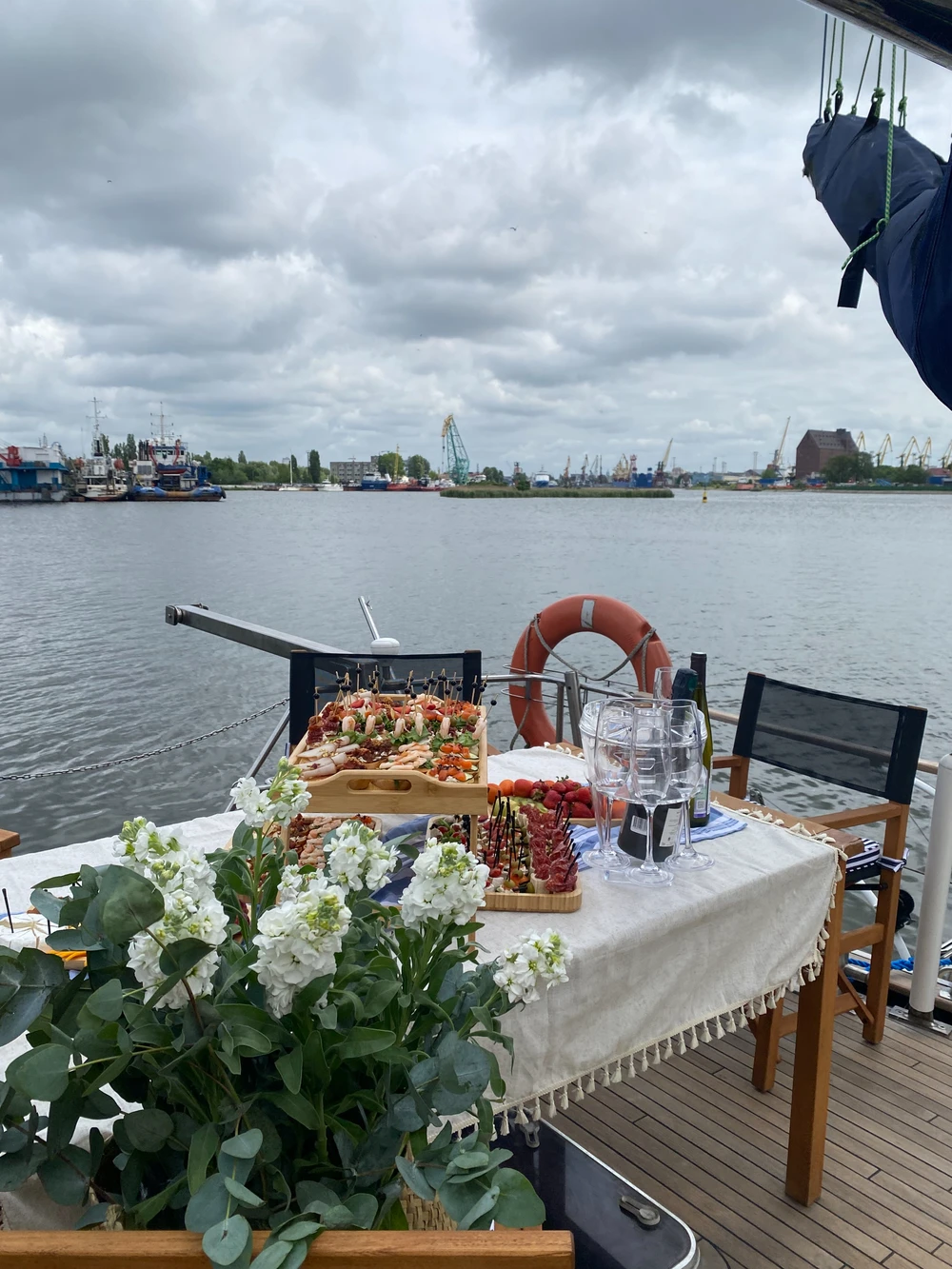 На парусной яхте — по водам Калининграда