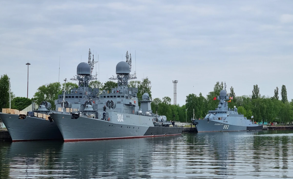 Из Калининграда в Балтийск на быстроходном катере