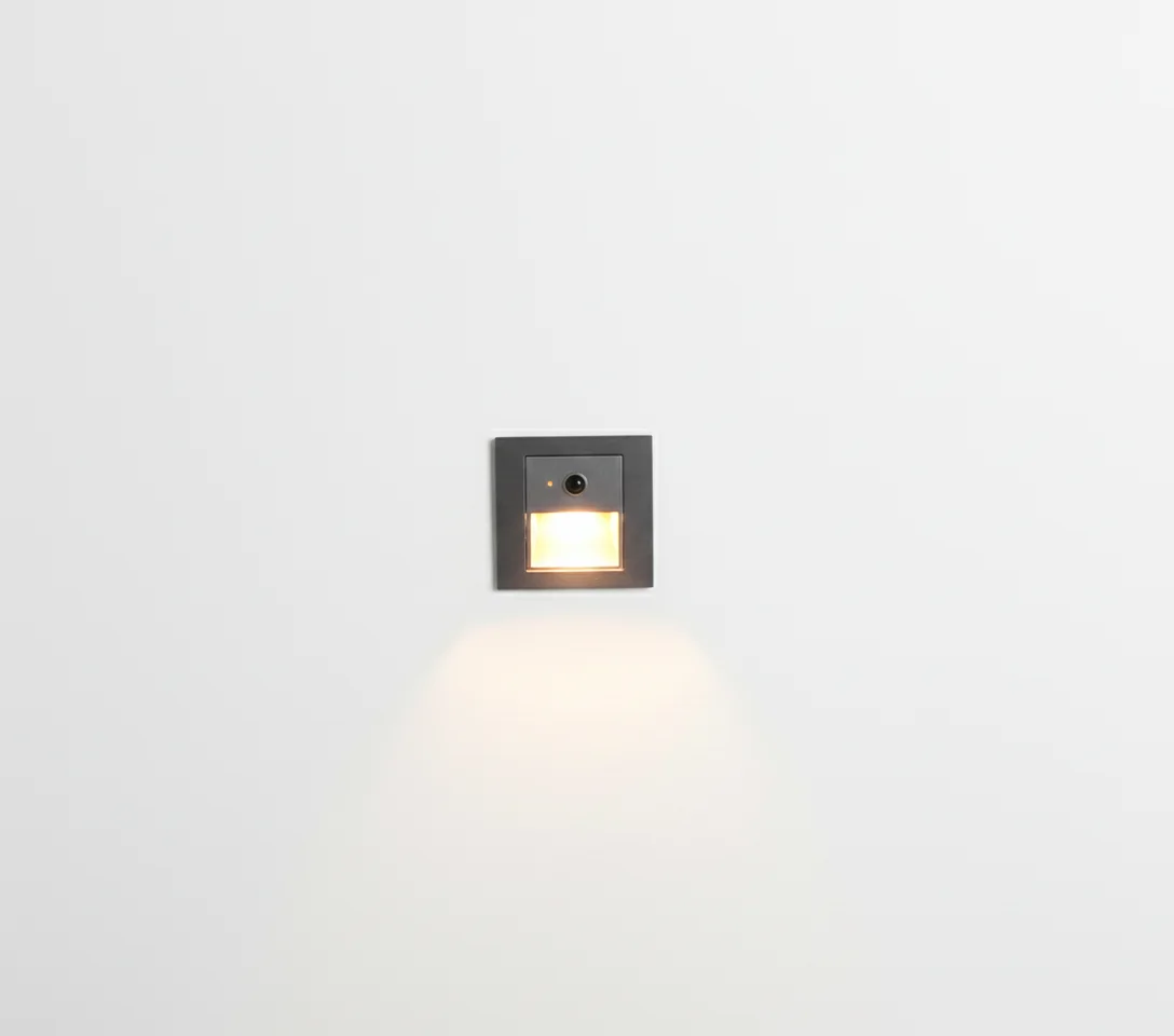 EXPOTEN KL-02395 GS-AL светильник для ступеней 86×86 мм с датчиком движения