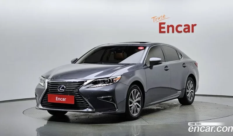 Lexus ES