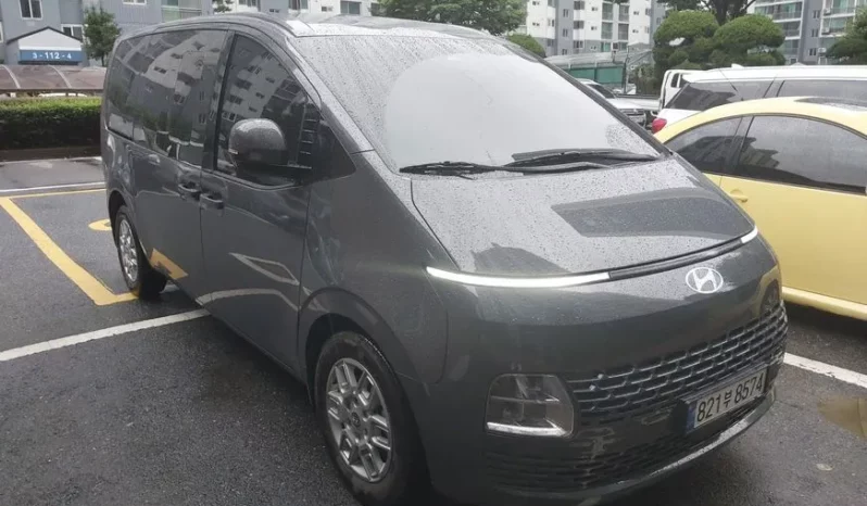 Hyundai Staria