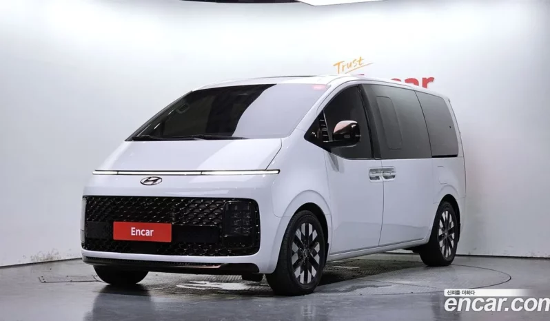 Hyundai Staria