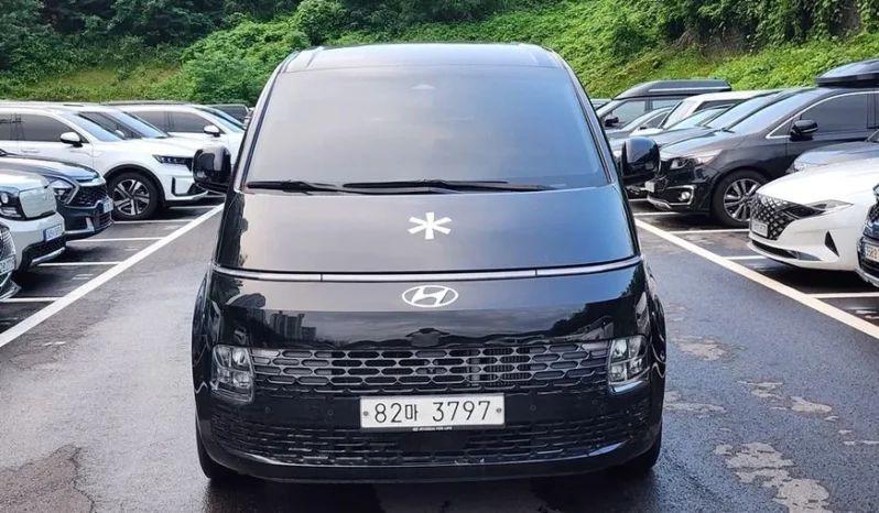 Hyundai Staria