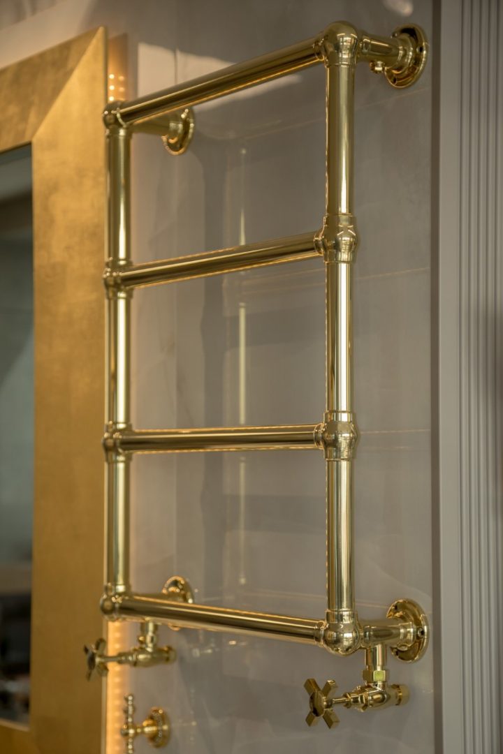 Водяной полотенцесушитель Boheme Imperiale 719 золото, 75x50 см