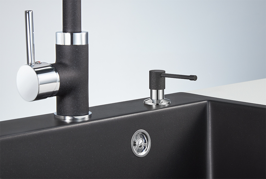 Дозатор Granula 05 D для жидкого мыла встроенный, шварц