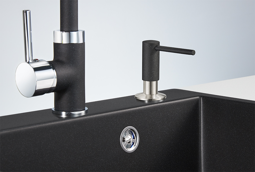 Дозатор Granula 018 D для жидкого мыла встроенный, черный