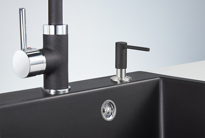 Дозатор Granula 018 D для жидкого мыла встроенный, шварц (черный металлик)