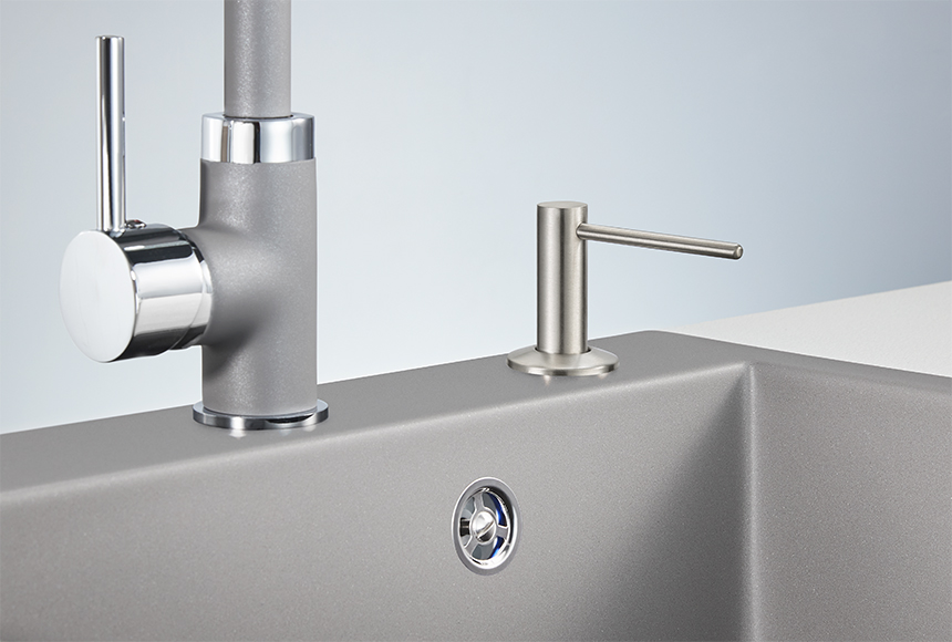 Дозатор Granula 304 D для жидкого мыла встроенный, нержавеющая сталь