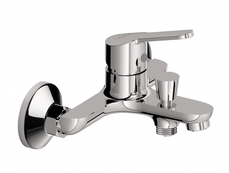 Смеситель для ванны с душем Dorff Norma D1010000 хром