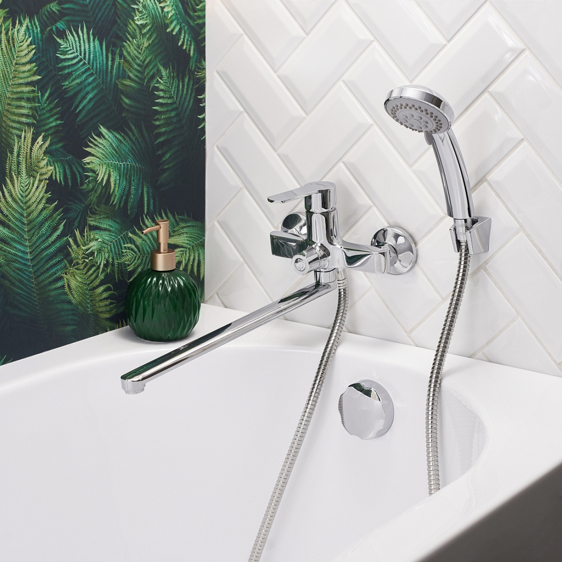 Смеситель для ванны с душем BOOU B8289-18F хром