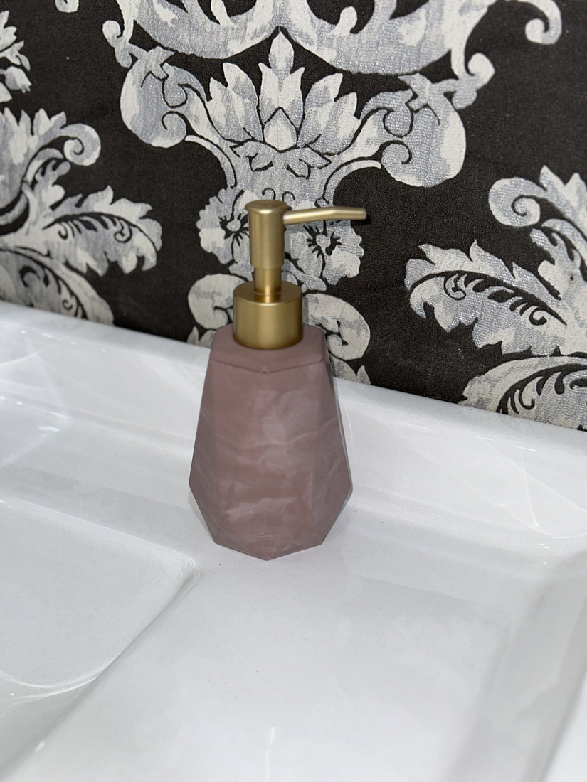 Дозатор для жидкого мыла Гипсолион Геометрия шоколад, ручная работа