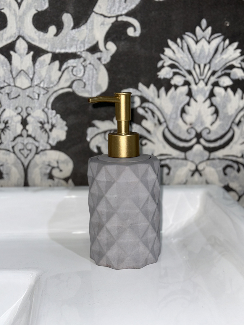 Дозатор для жидкого мыла Гипсолион Ромб графит, ручная работа