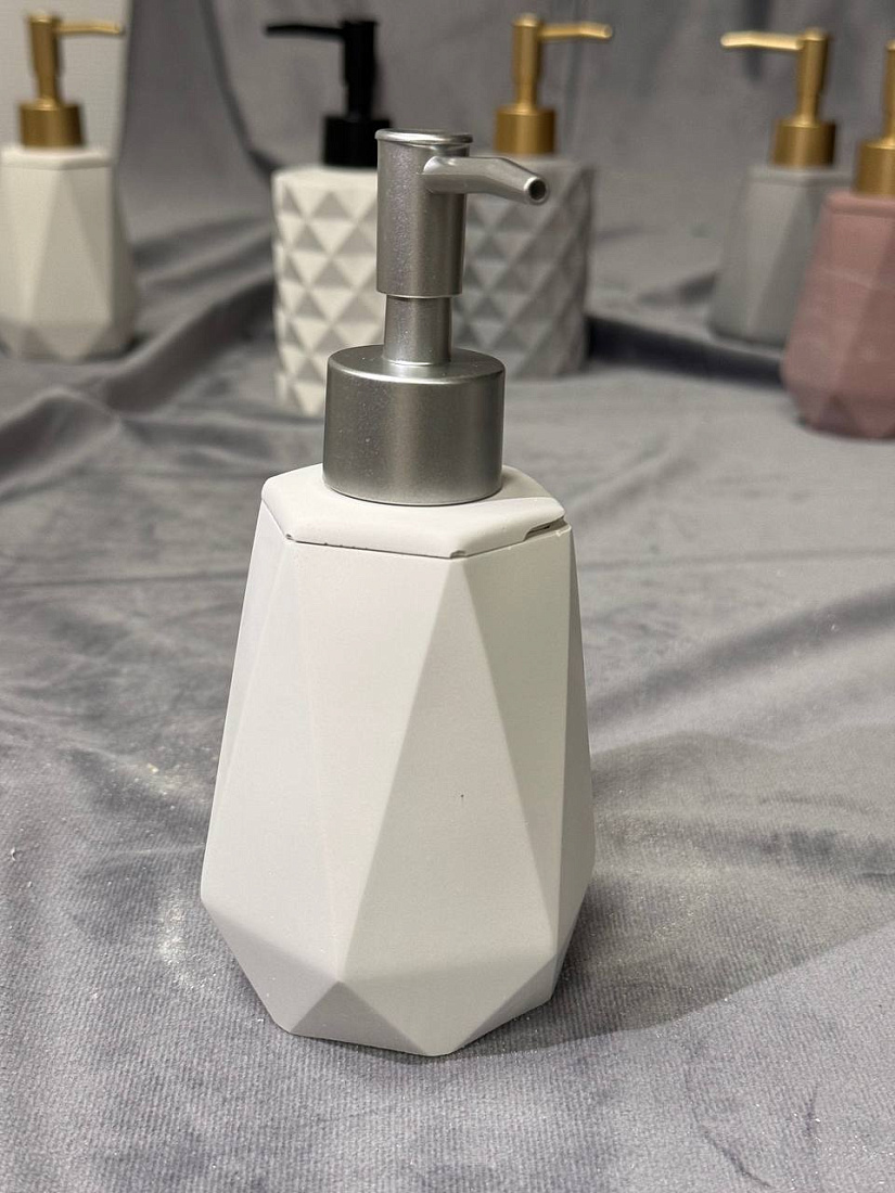 Дозатор для жидкого мыла Гипсолион Геометрия белый, ручная работа
