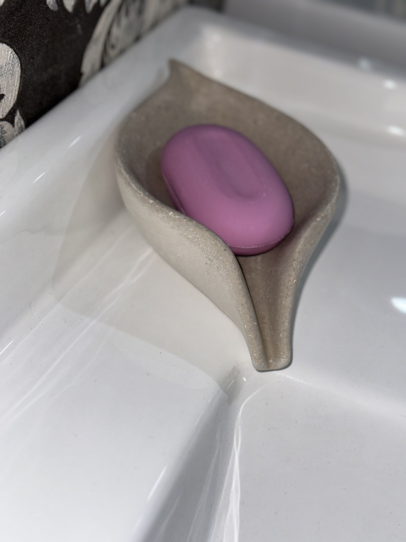 Мыльница Гипсолион Лепесток стоун, ручная работа