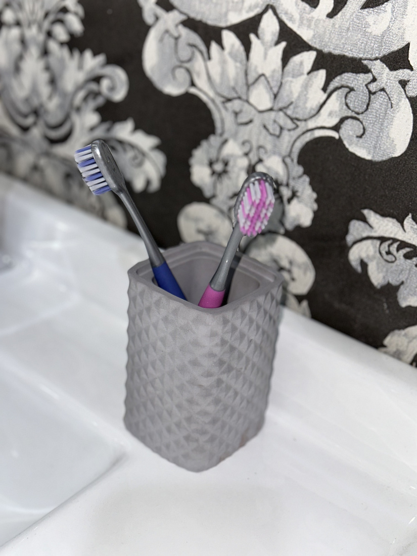 Стакан для зубных щёток Гипсолион Граф графит, ручная работа