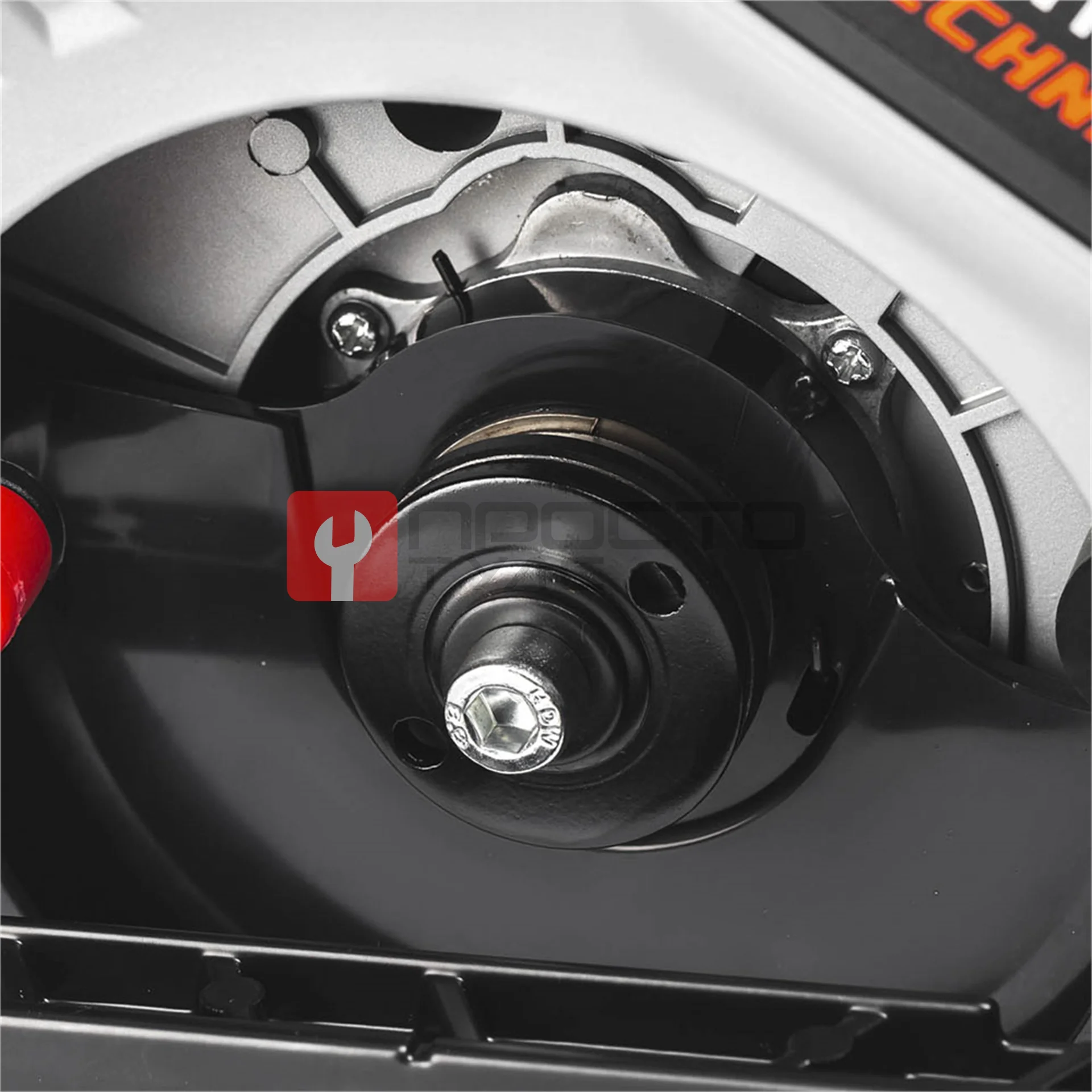 RUNTEC RT-CS1000T Пила циркулярная аккумуляторная RUNTEC TECHNIC 190*30 мм, 20В, 2*4Ач, 1000Вт фото (3)