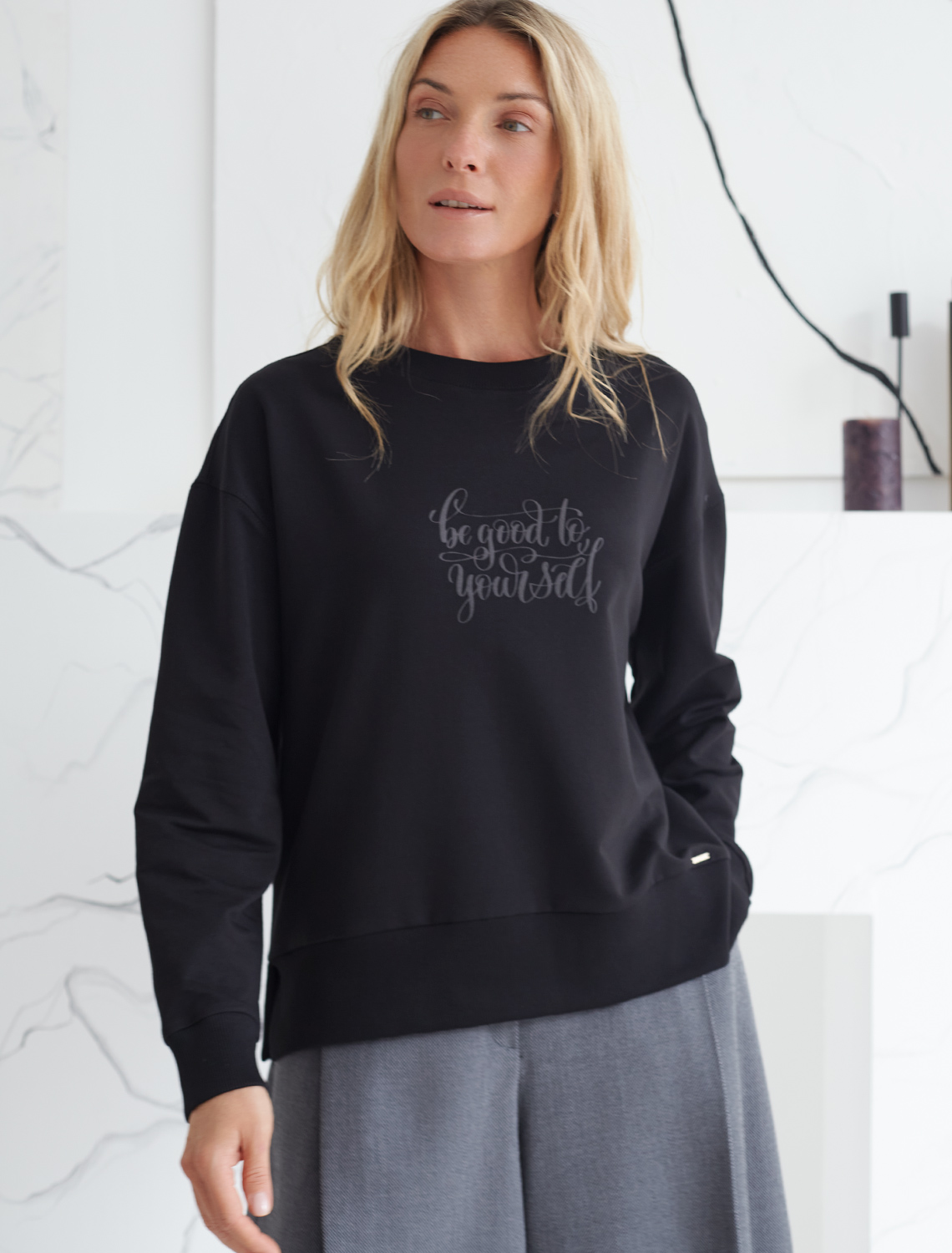картинка Джемпер женский черный_be yourself от магазина Одежда+