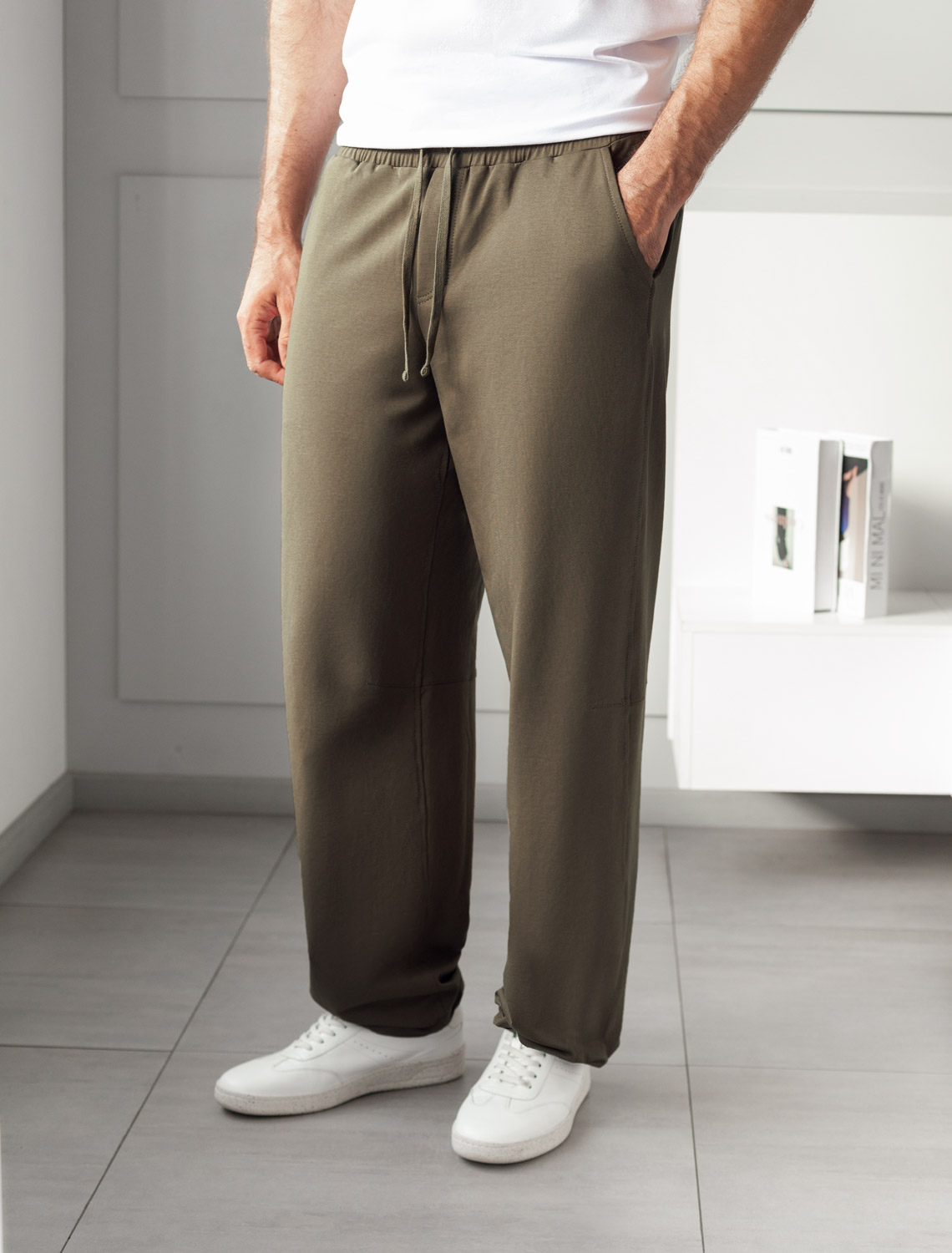 картинка Брюки мужские хаки от магазина Одежда+