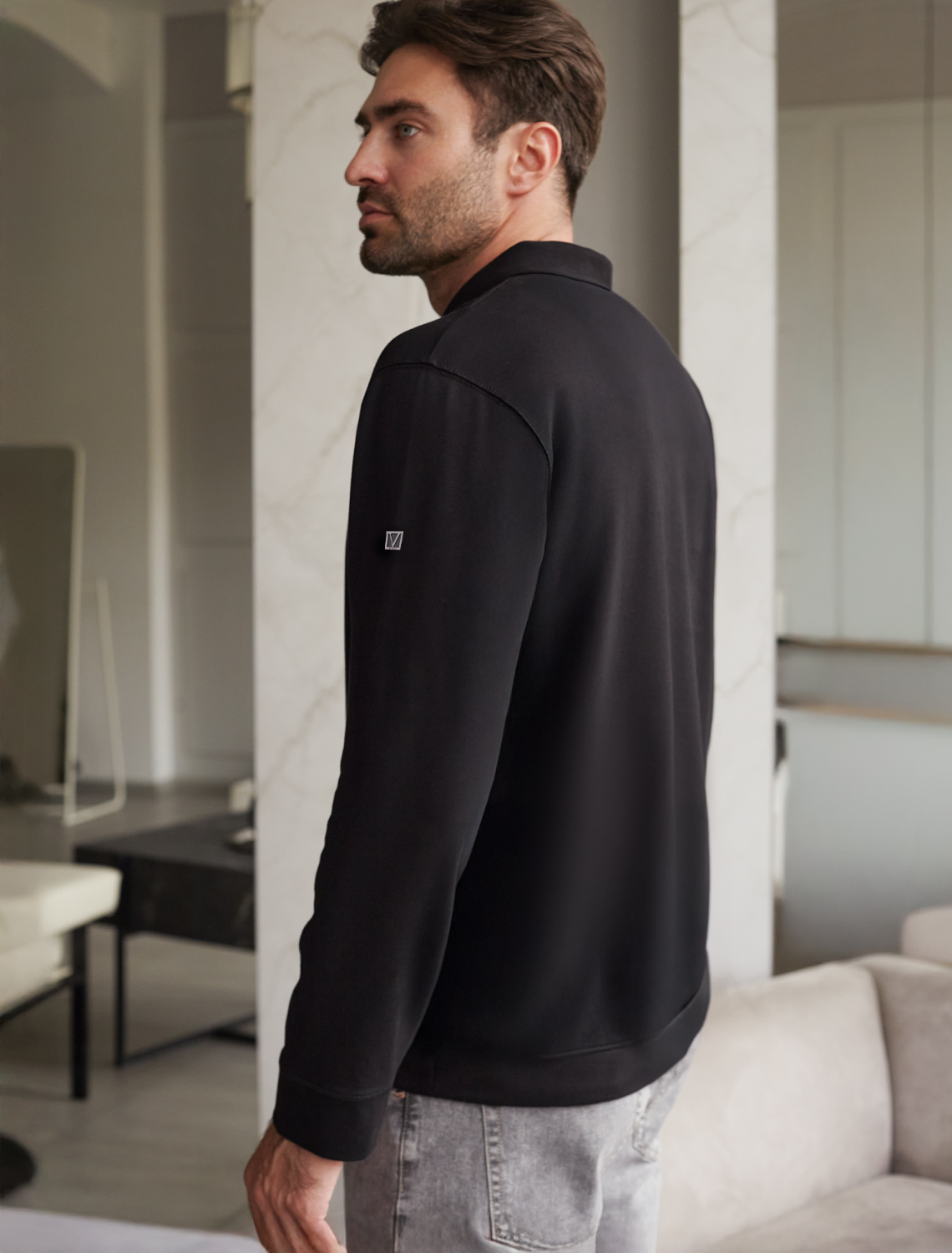 картинка Джемпер мужской черный от магазина Одежда+