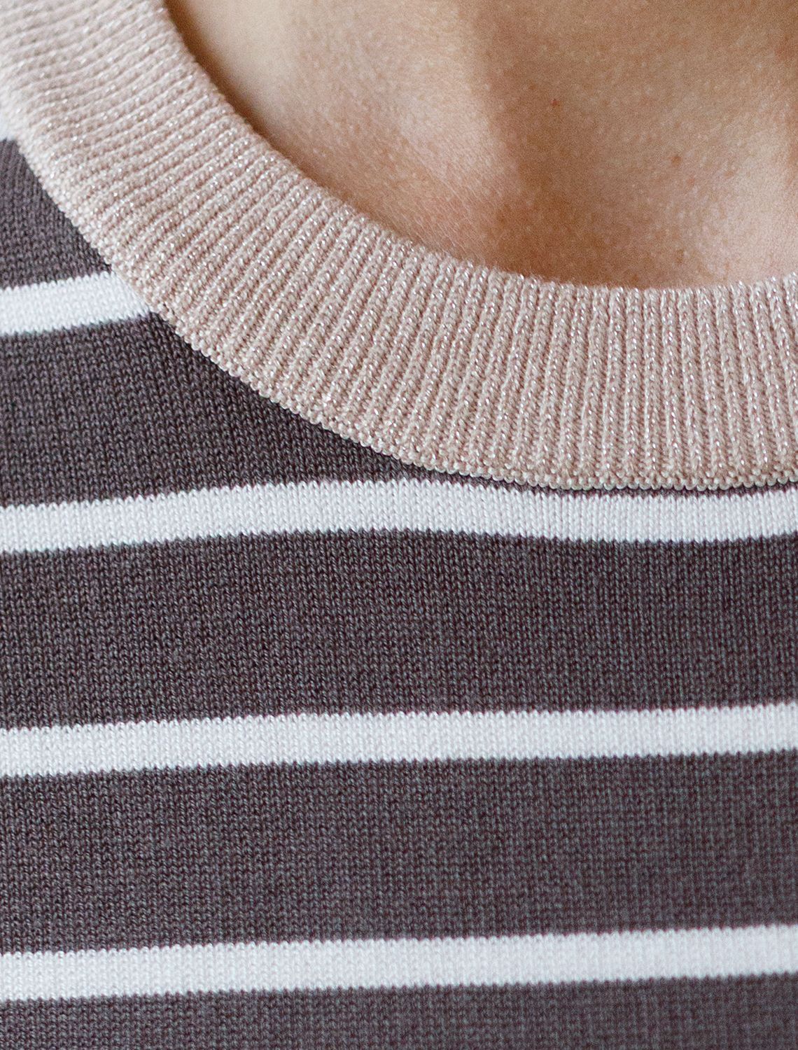 картинка Джемпер женский кофейный от магазина Одежда+