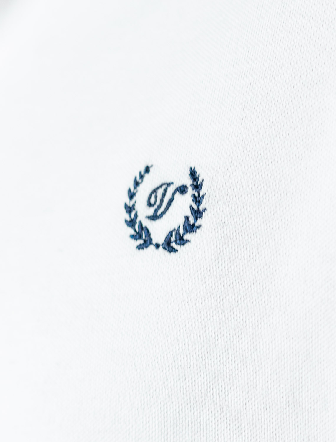 картинка Футболка мужская белый от магазина Одежда+