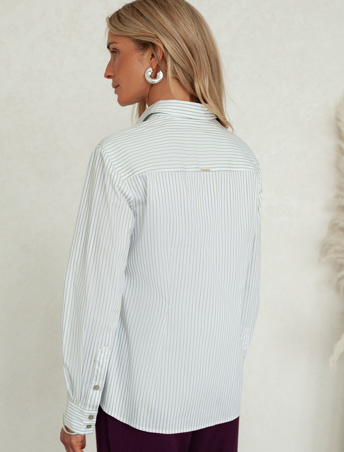 картинка Блузка женская белый-зеленый-голубой от магазина Одежда+