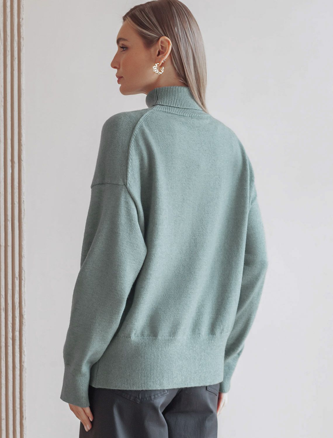 картинка Свитер женский светло-оливковый меланж от магазина Одежда+