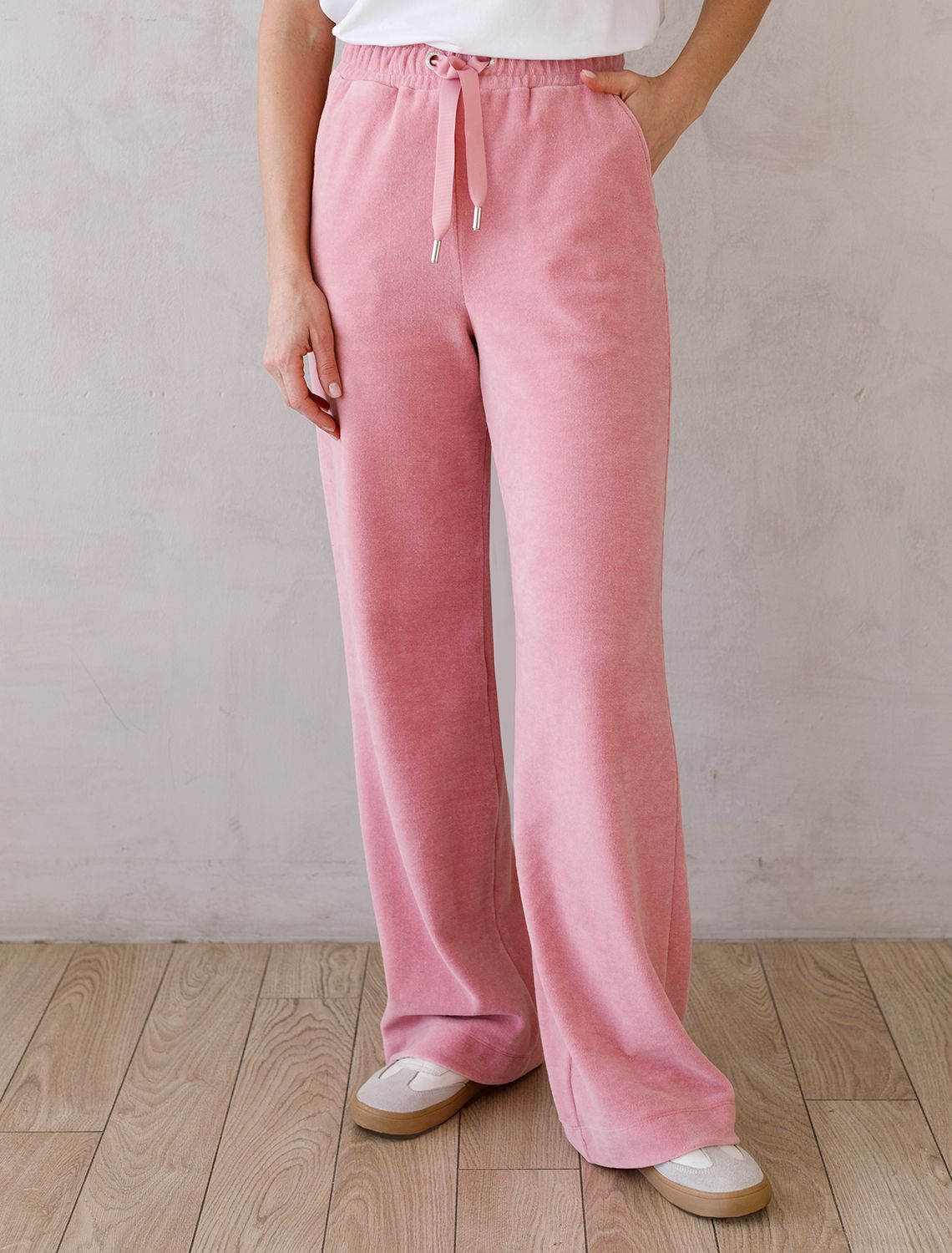 картинка Брюки женские пепельная роза магазин Одежда+ являющийся официальным дистрибьютором в России 