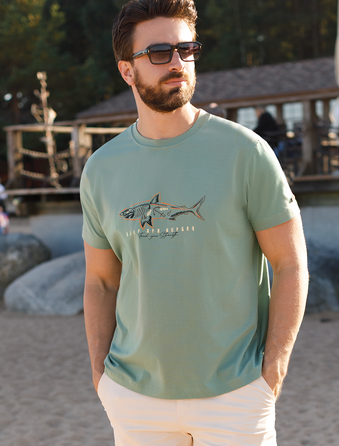 картинка Футболка мужская св.оливковый_shark от магазина Одежда+