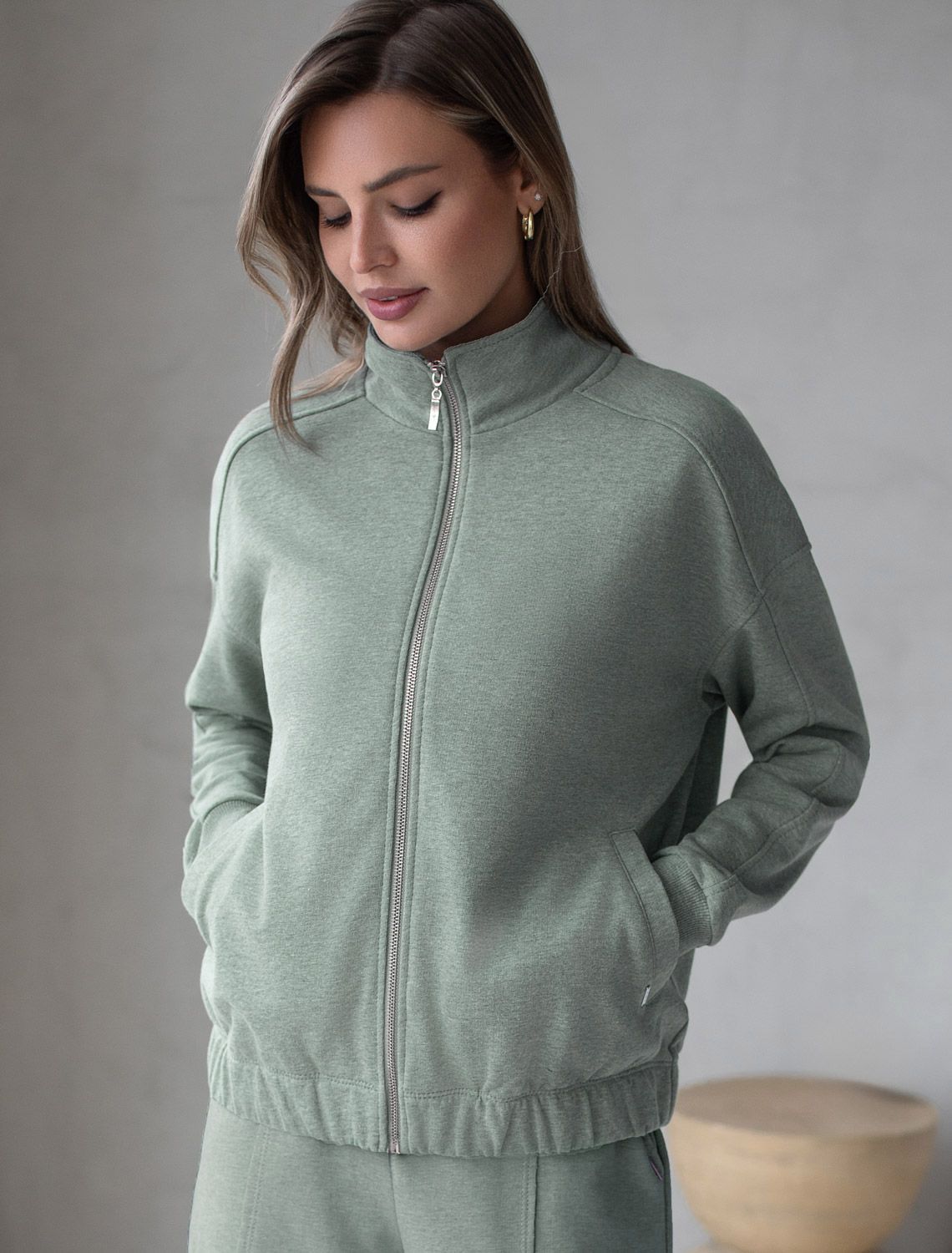 картинка Джемпер женский оливковый меланж магазин Одежда+ являющийся официальным дистрибьютором в России 