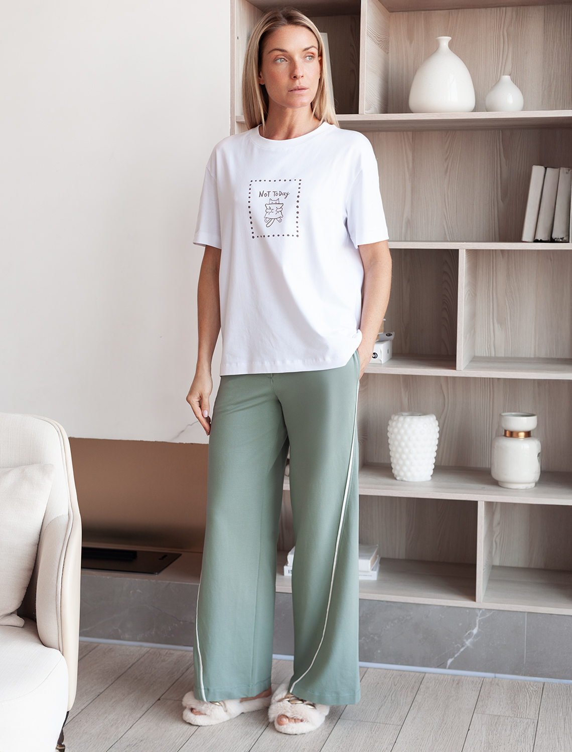 картинка Брюки женские св.оливковый от магазина Одежда+