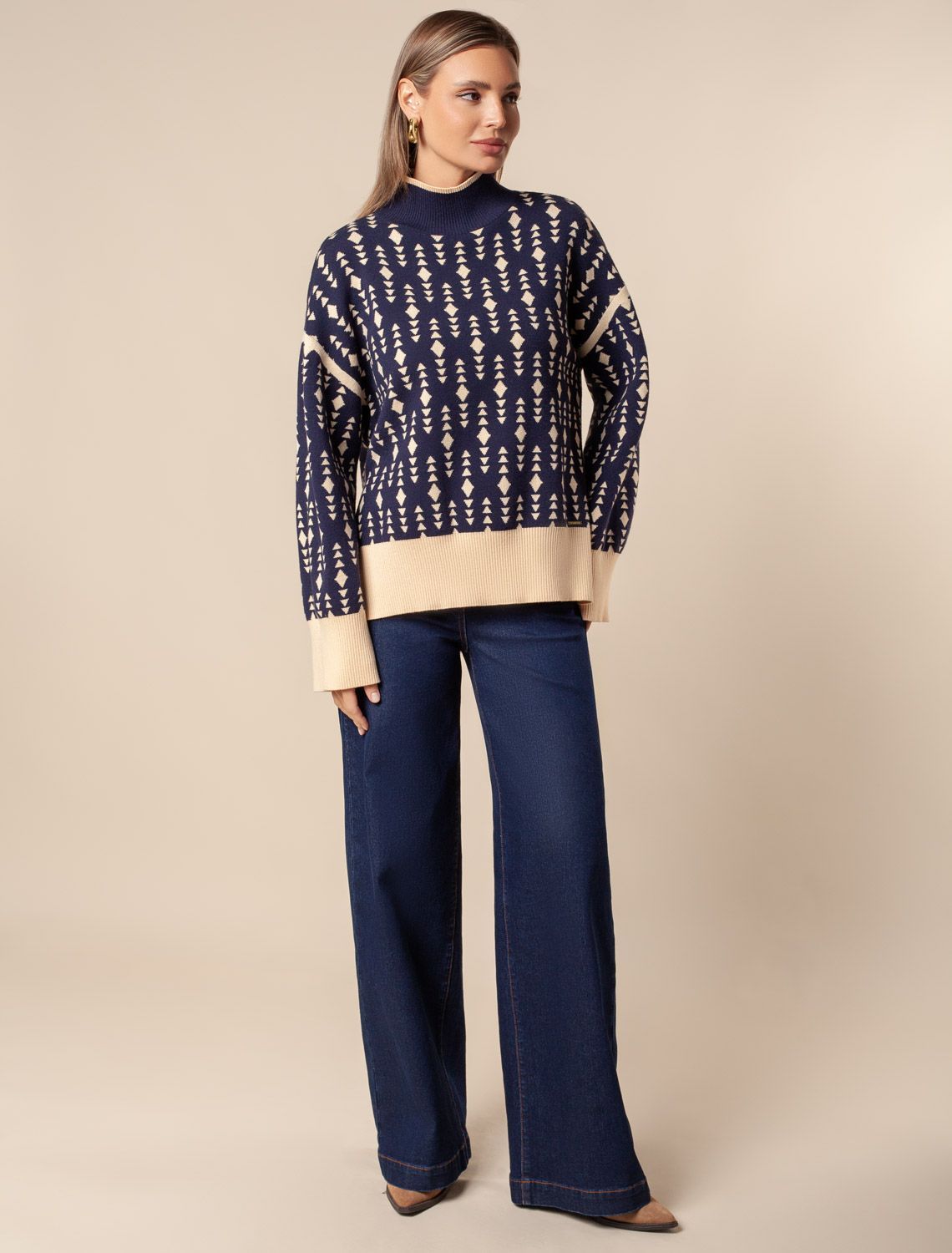 картинка Свитер женский синий-бежевый от магазина Одежда+