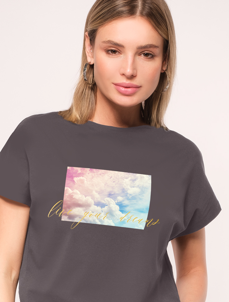 картинка Футболка женская серый_небо от магазина Одежда+