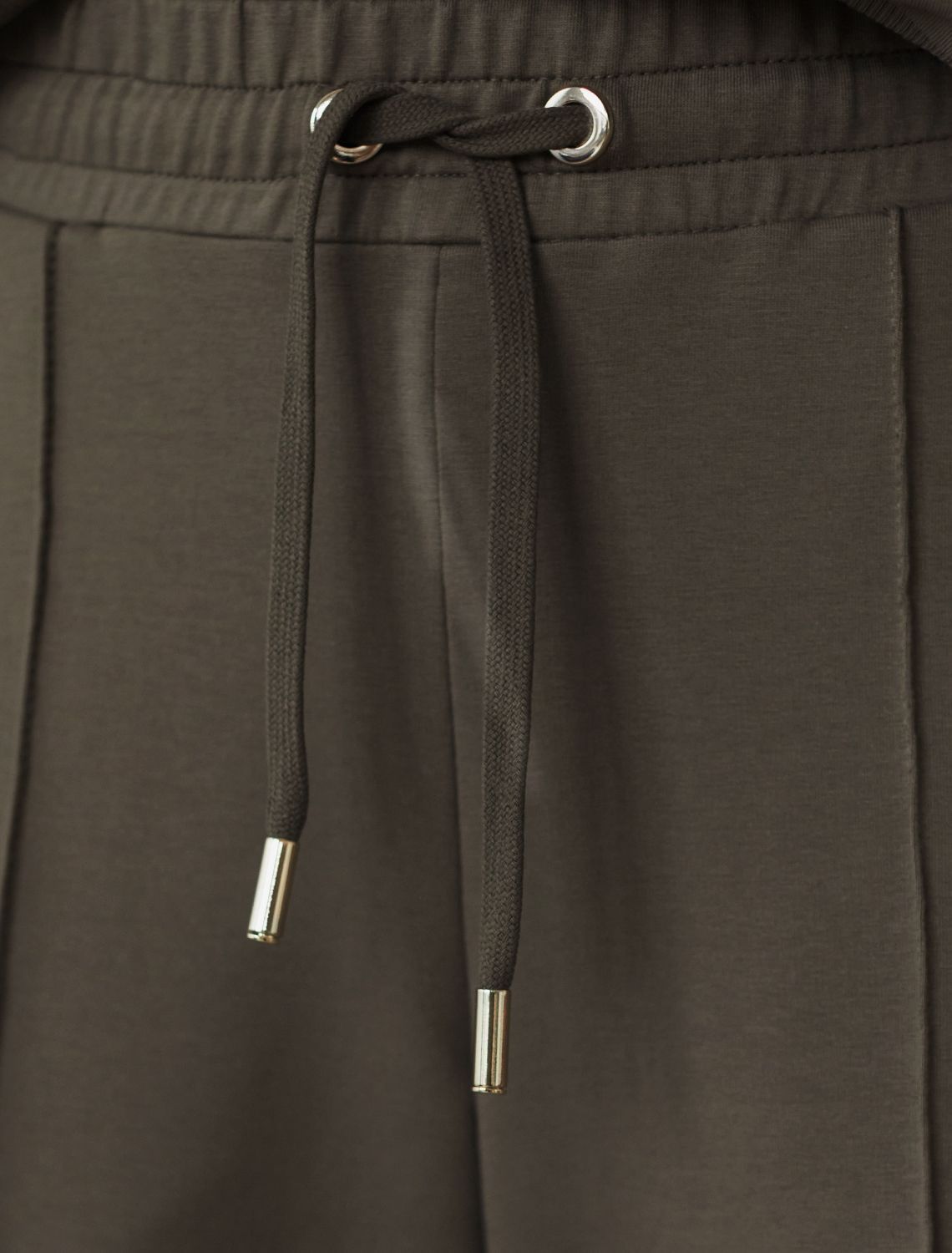 картинка Брюки женские хаки от магазина Одежда+