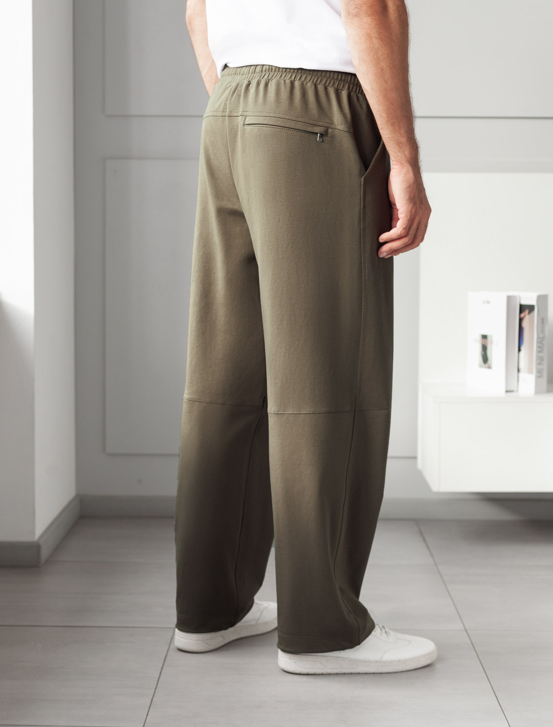 картинка Брюки мужские хаки от магазина Одежда+