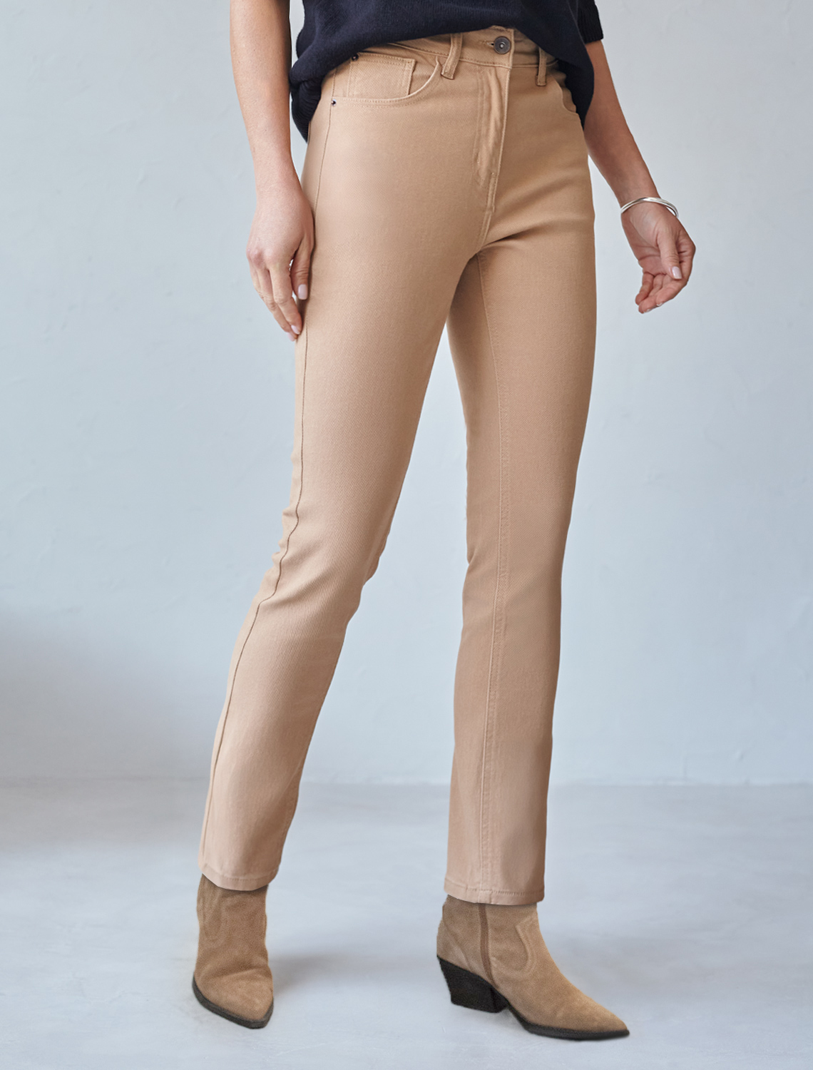 картинка Брюки женские светло-кофейный магазин Одежда+ являющийся официальным дистрибьютором в России 