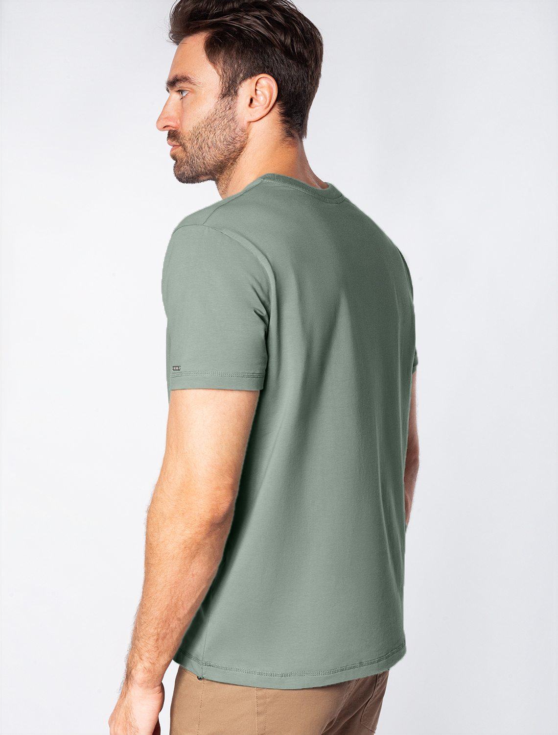 картинка Футболка мужская оливковый от магазина Одежда+