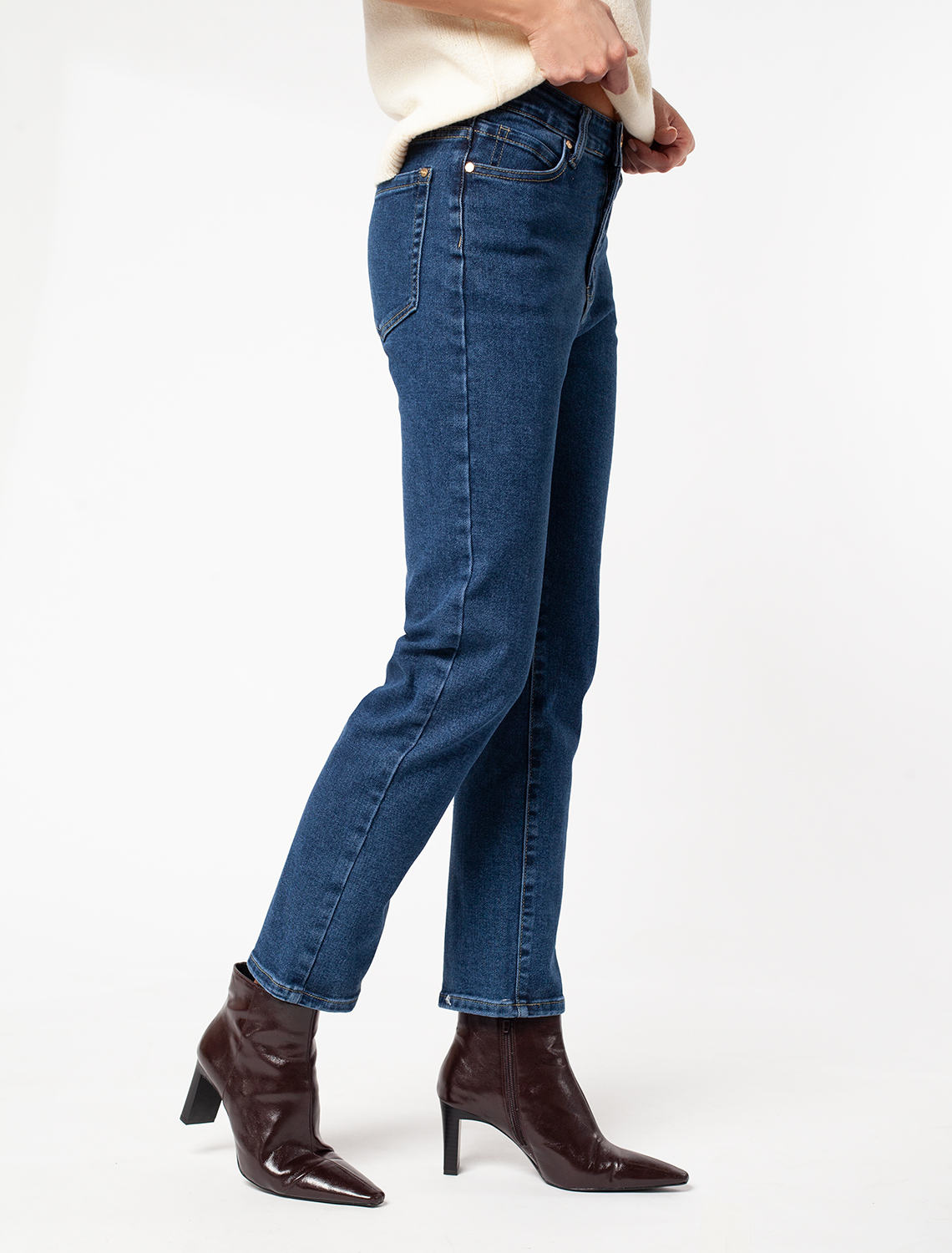 картинка Джинсы женские нейви от магазина Одежда+