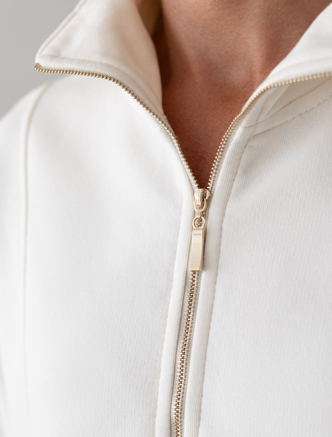 картинка Джемпер женский молочный от магазина Одежда+