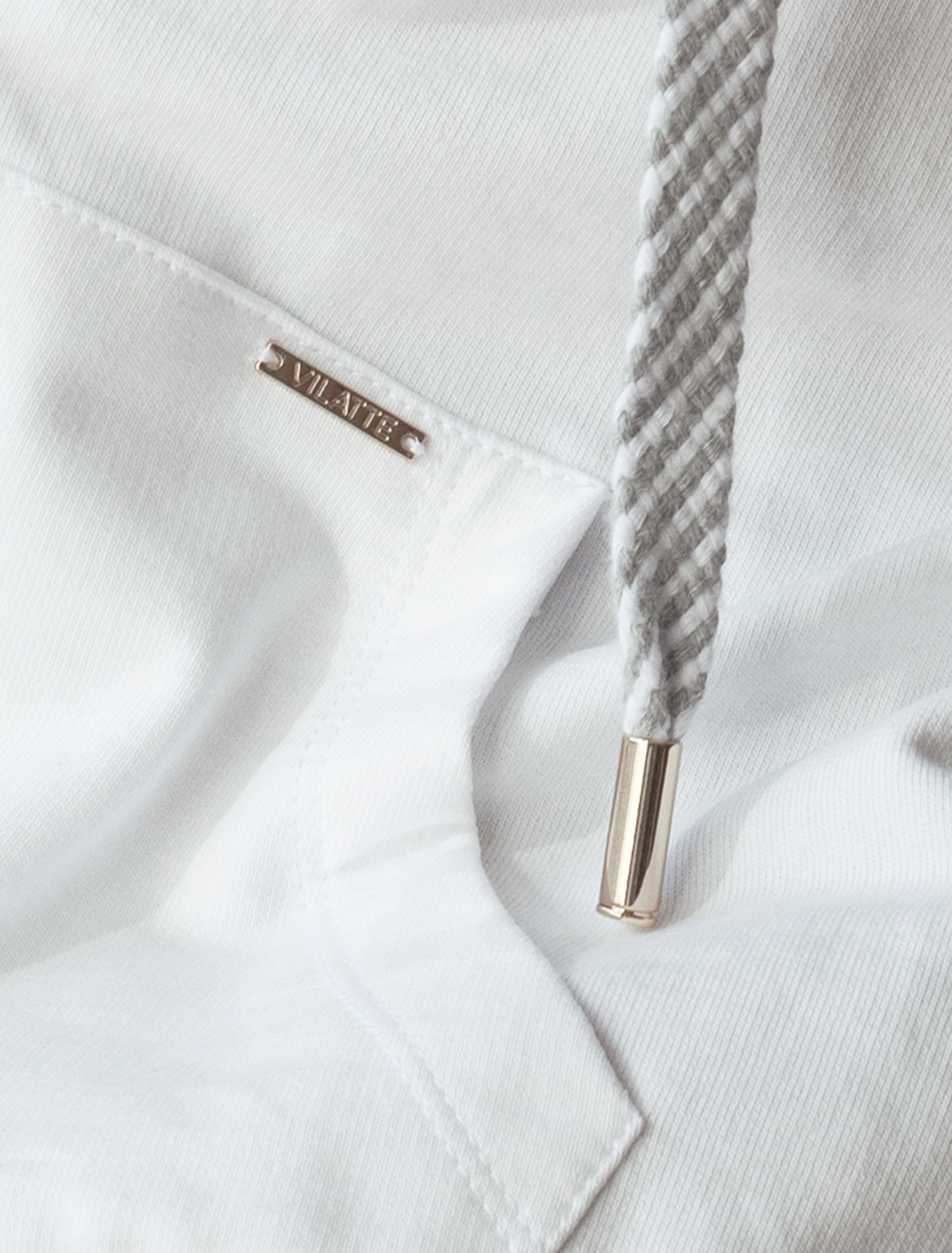 картинка Джемпер для девочки белый от магазина Одежда+