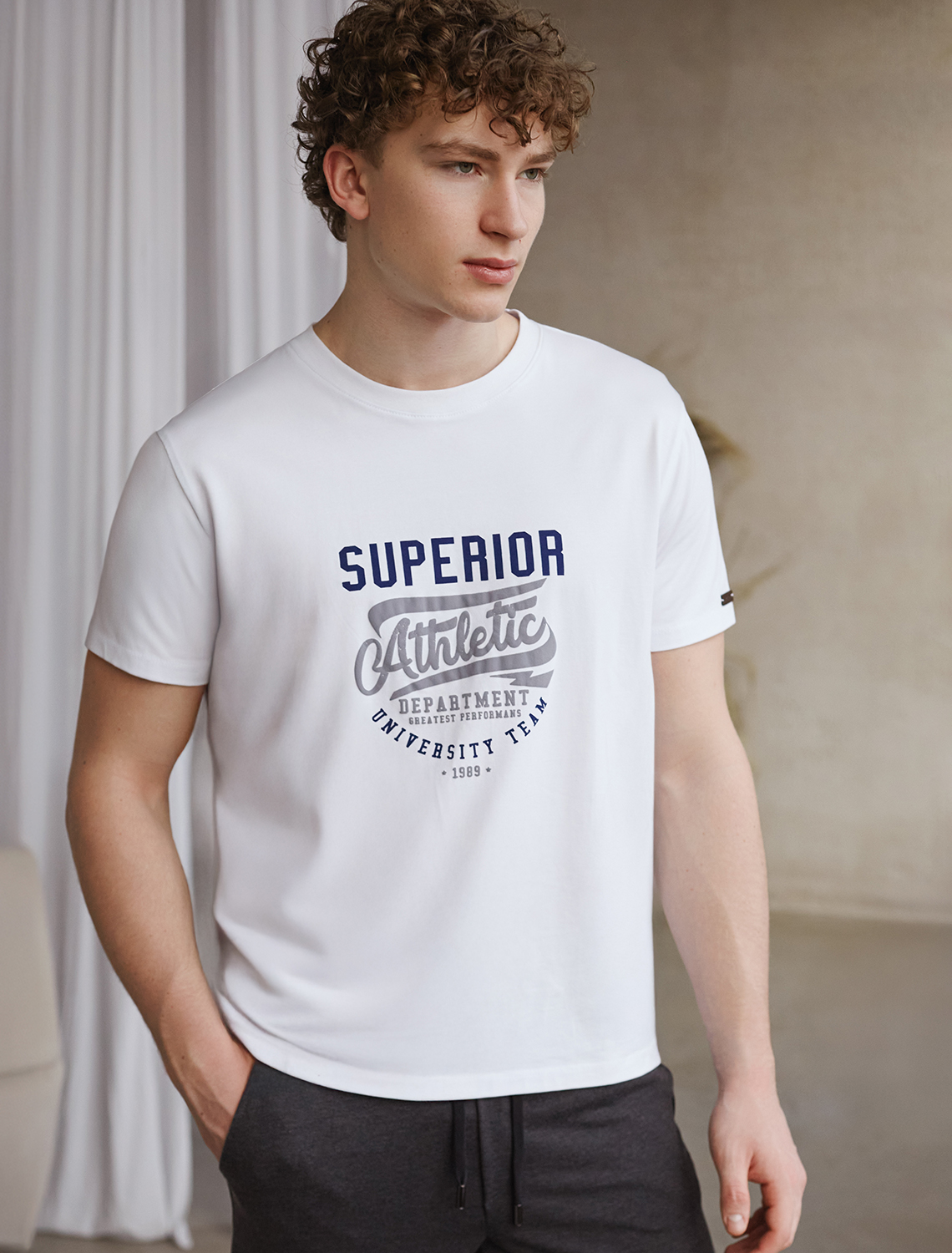 картинка Футболка мужская белый_athletic от магазина Одежда+