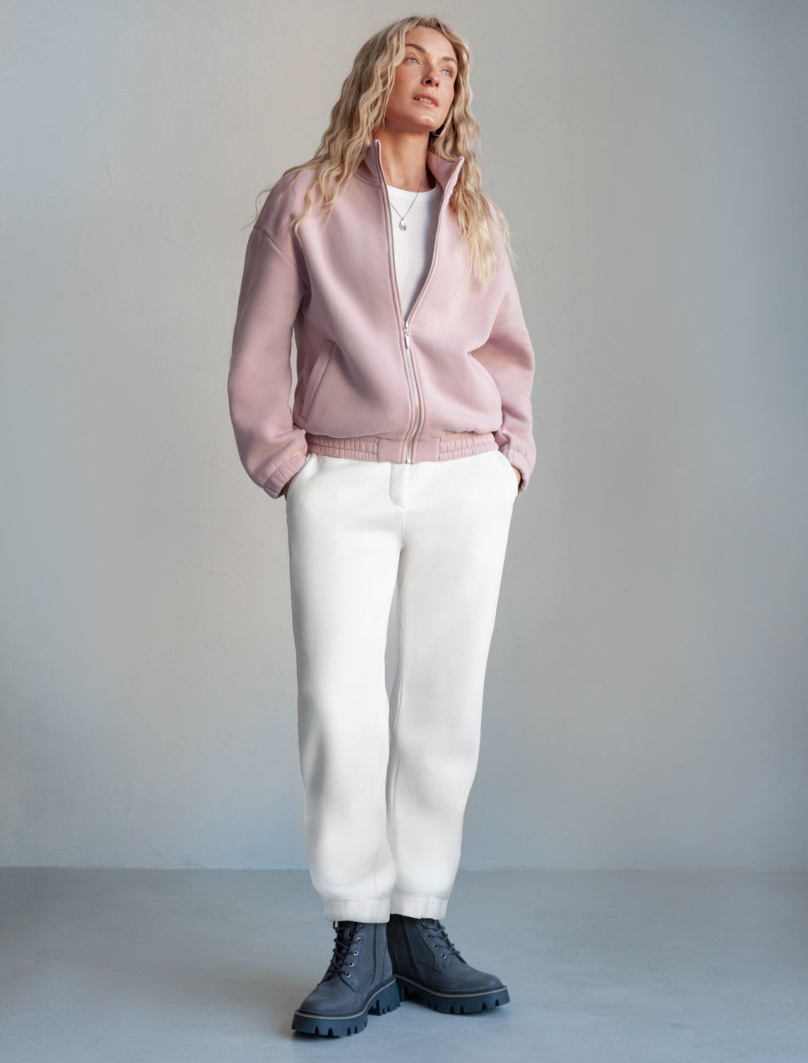 картинка Брюки женские белый магазин Одежда+ являющийся официальным дистрибьютором в России 