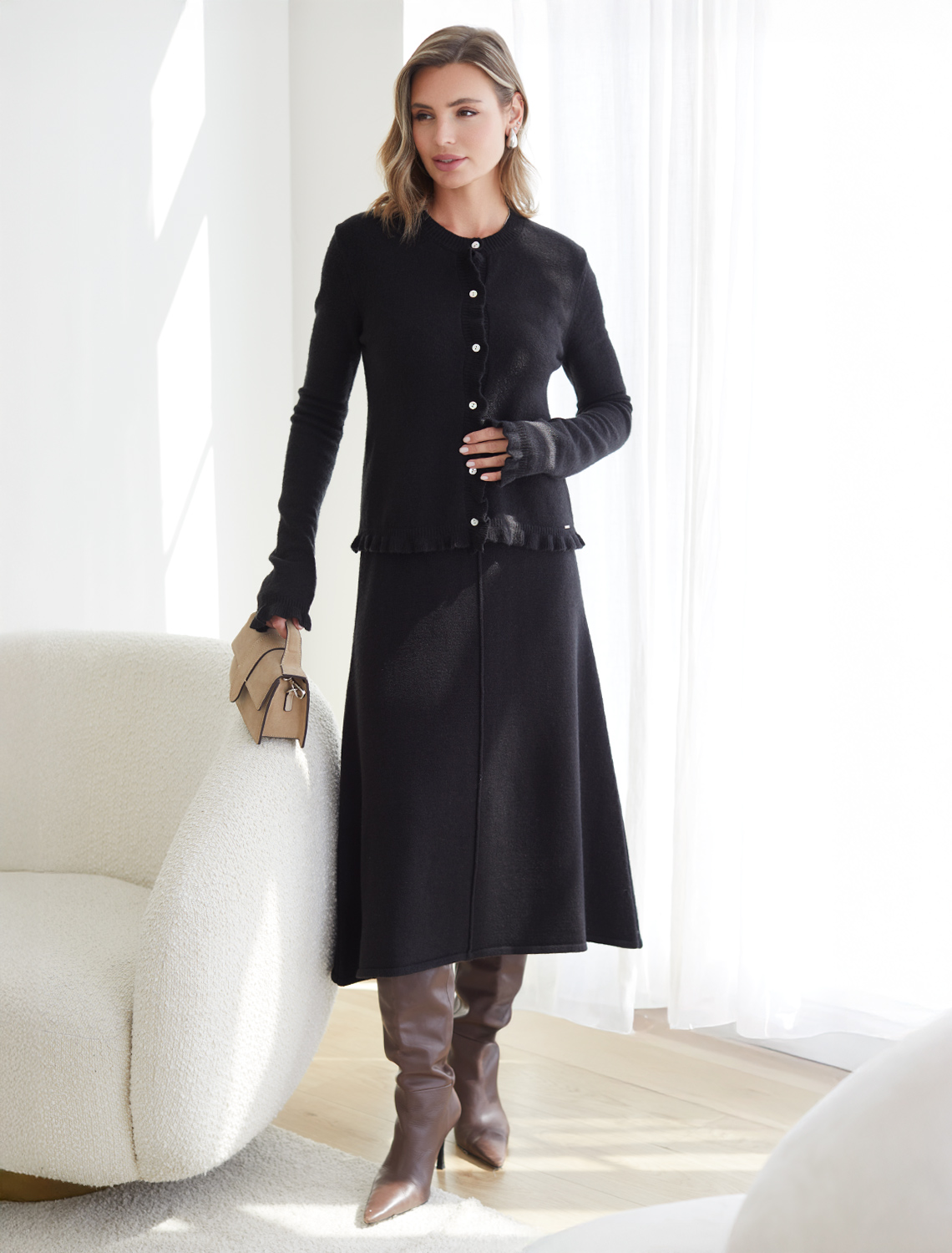 картинка Юбка женская черный от магазина Одежда+