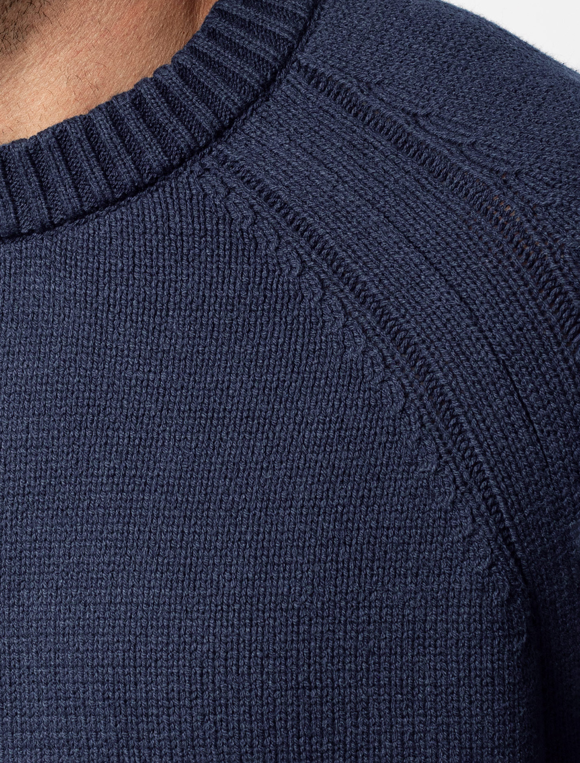 картинка Джемпер мужской темно-синий от магазина Одежда+