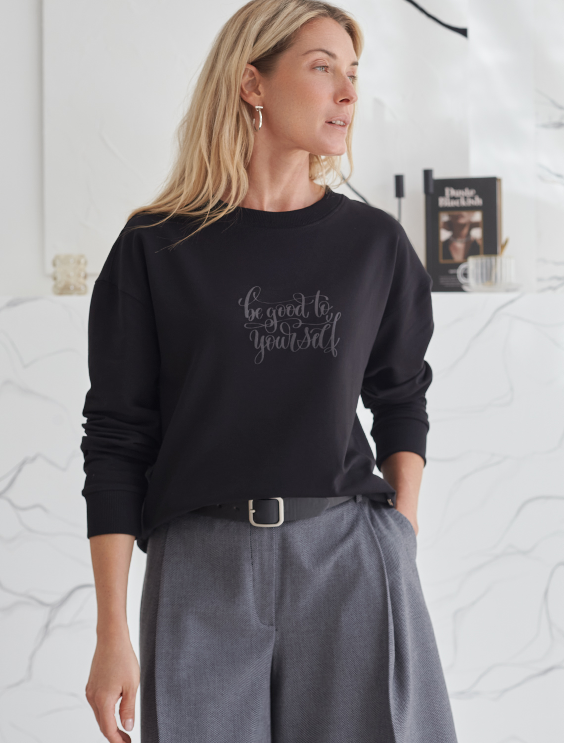 картинка Джемпер женский черный_be yourself от магазина Одежда+