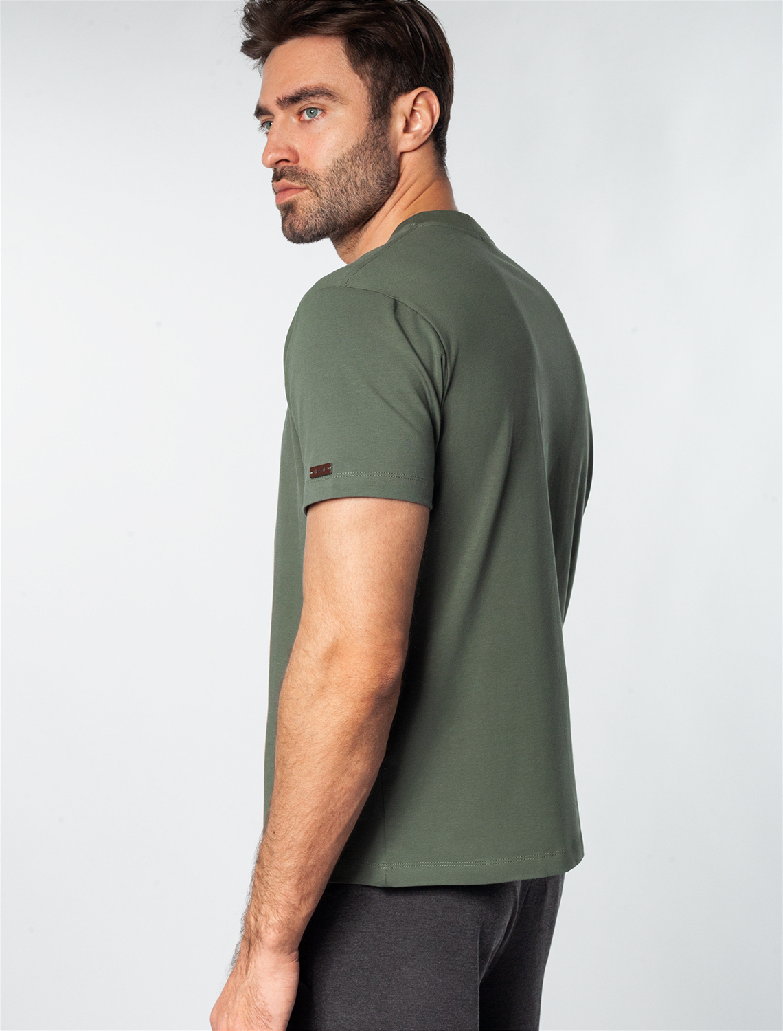 картинка Футболка мужская т.оливковый_amazing от магазина Одежда+