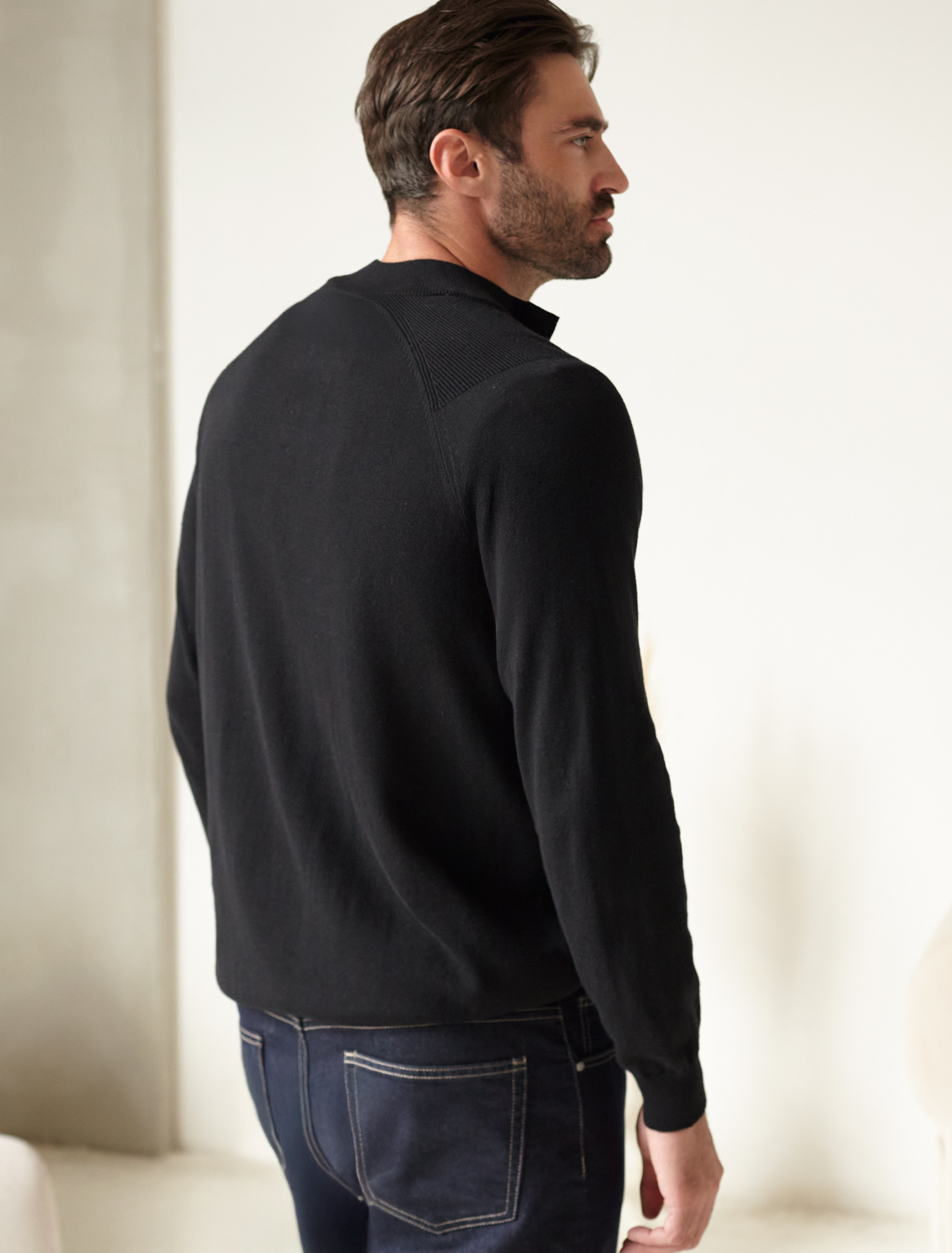 картинка Джемпер мужской черный от магазина Одежда+